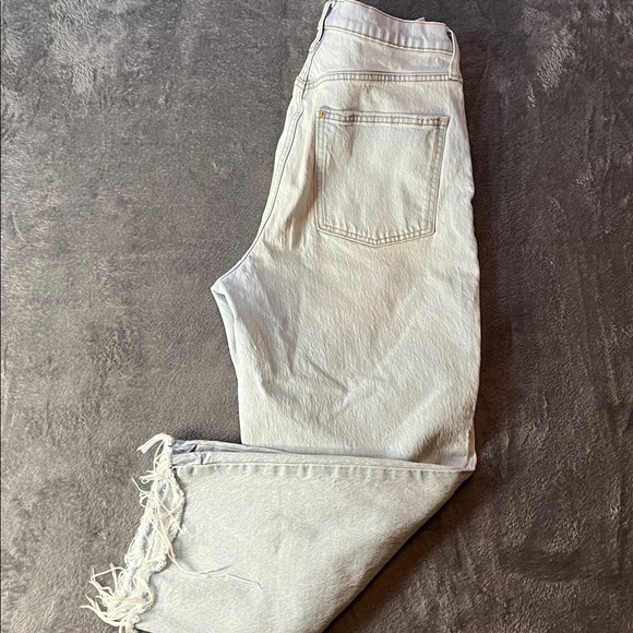 Universal Thread Light Blue Cropped Jeans - Picture 10 of 13